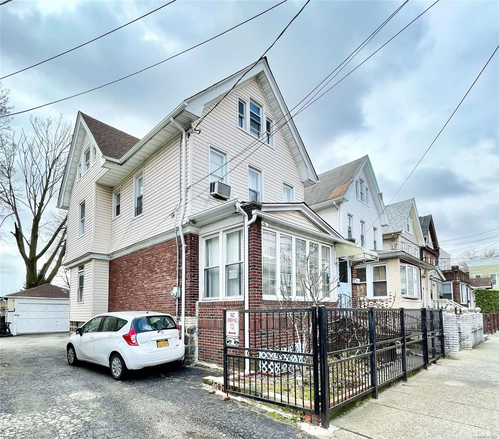 85-12 89th Avenue