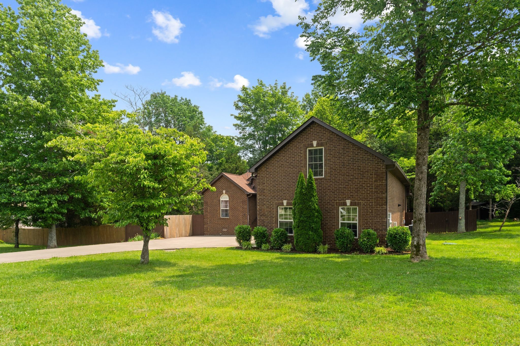 3006 Gracie Ann Dr