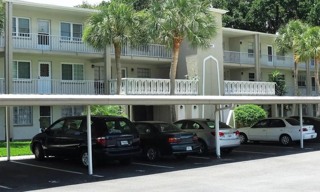 Heather Lake Condominiums