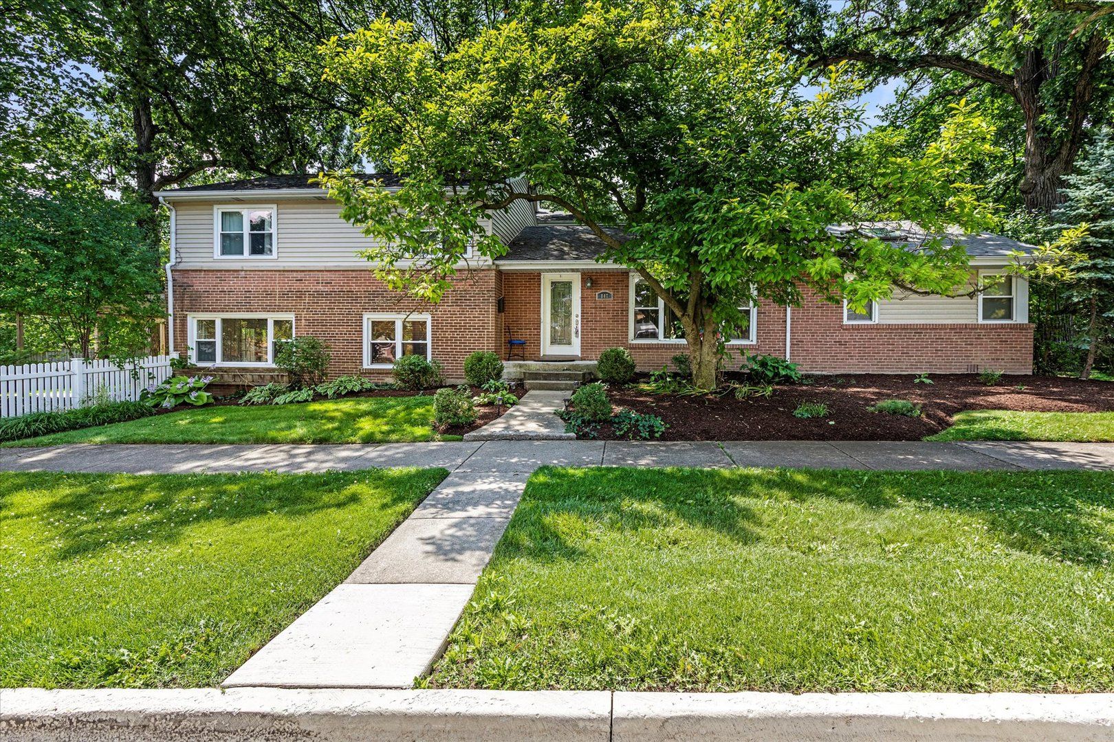 847 N La Grange Road