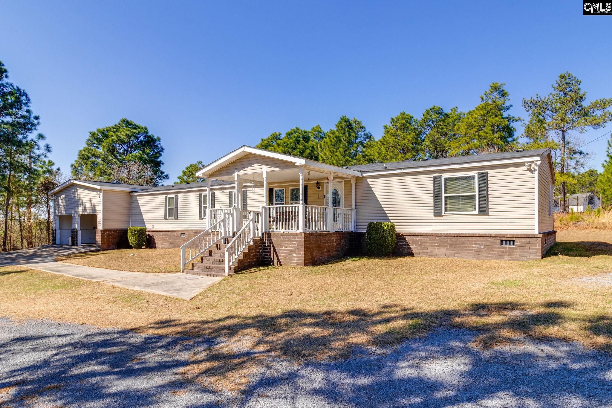 136 Sandy Oaks Circle