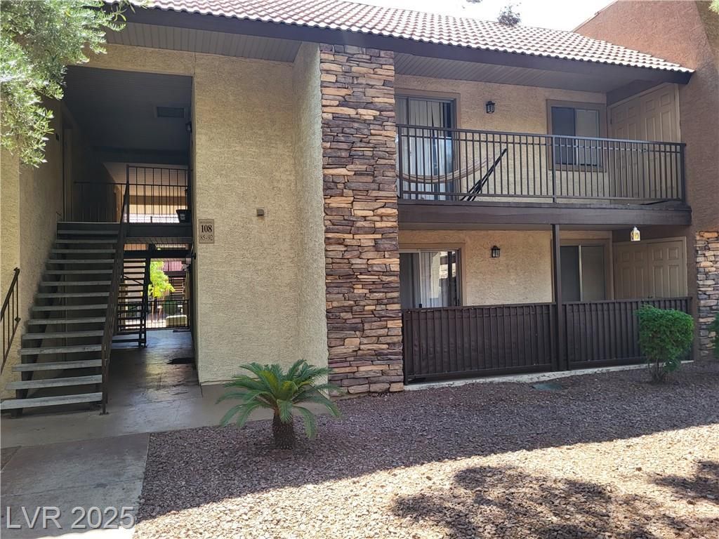 4330 Sandy River Drive 85