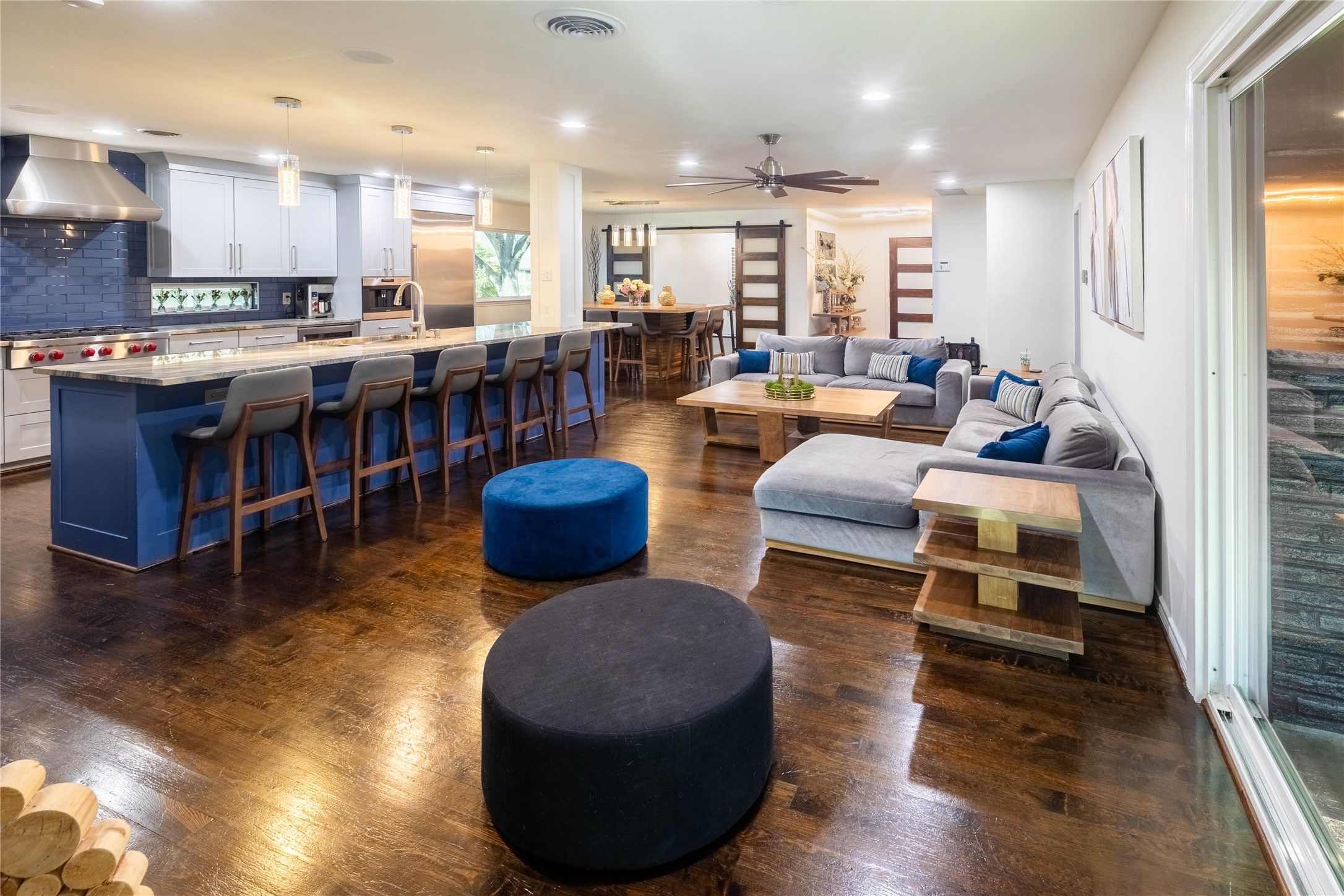 10872 Caprock Circle