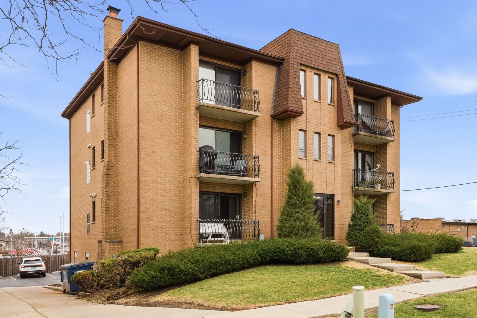 14655 Lamon Avenue 2N