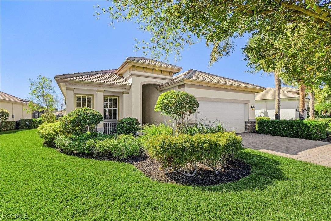 3811 Lakeview Isle Court