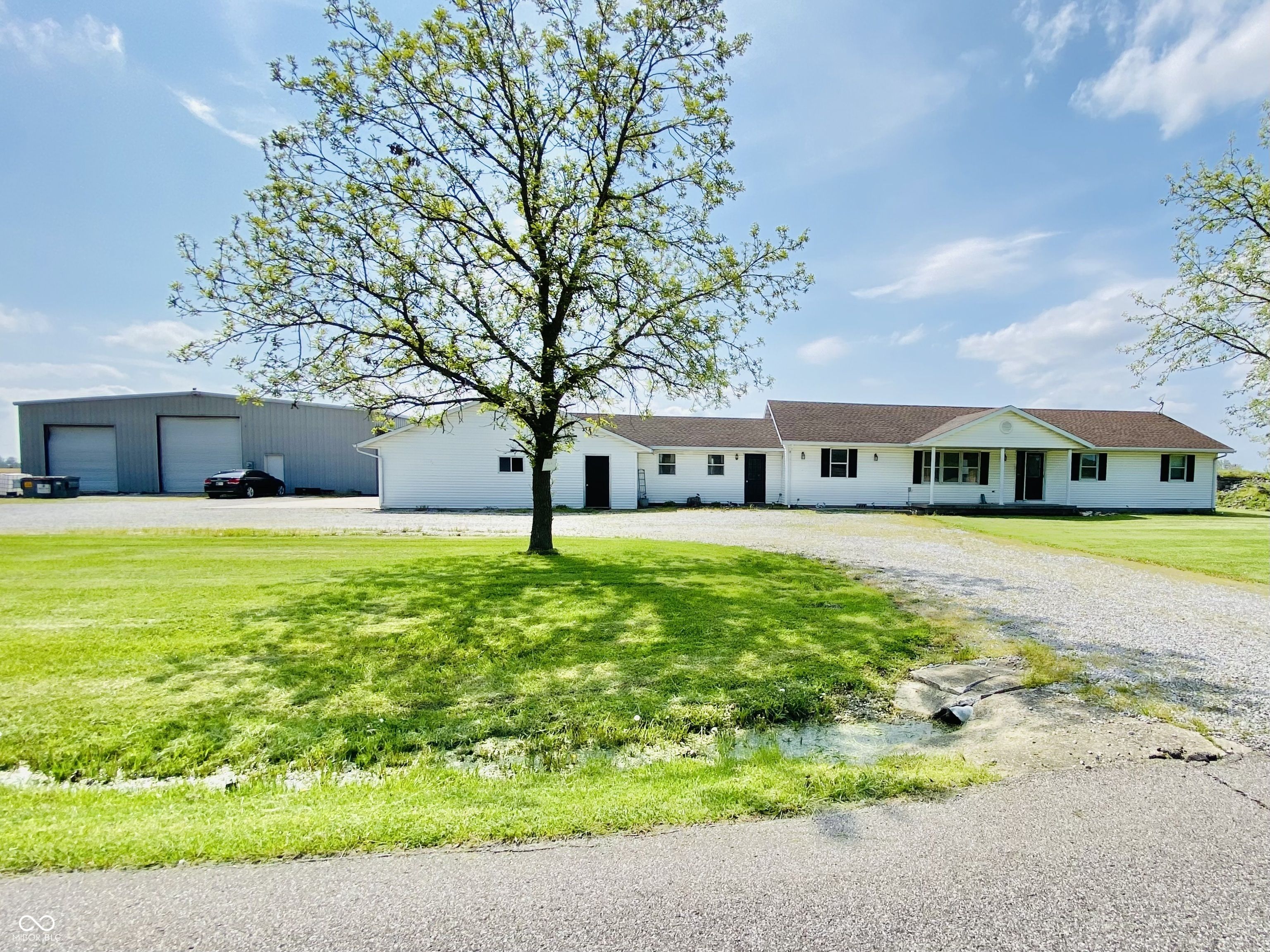 10275 N County Rd 600 E
