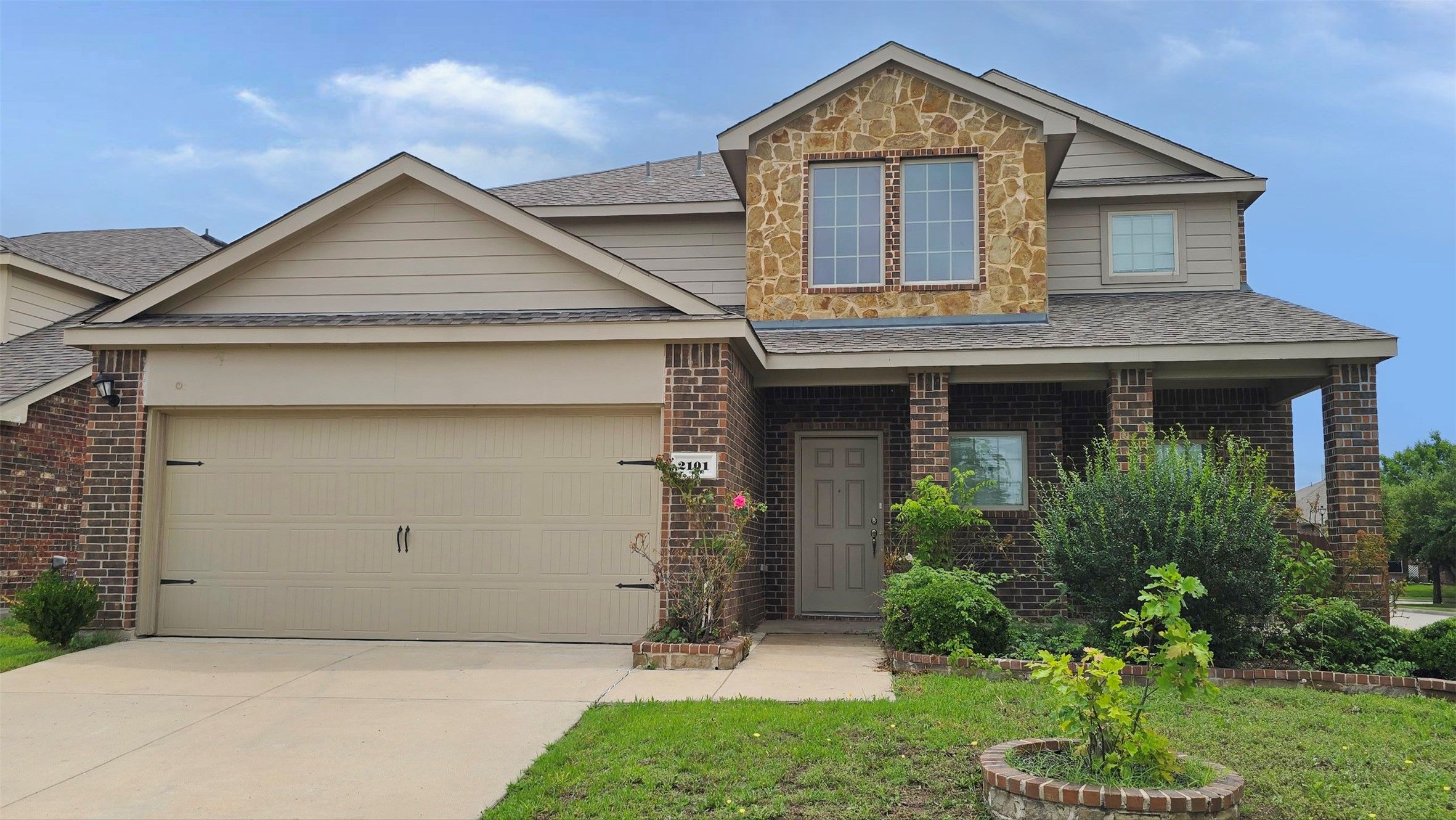 2101 Shady Glen Trail
