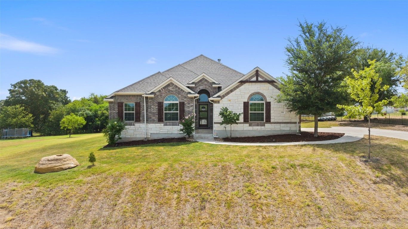 301 Double Eagle Ranch Drive