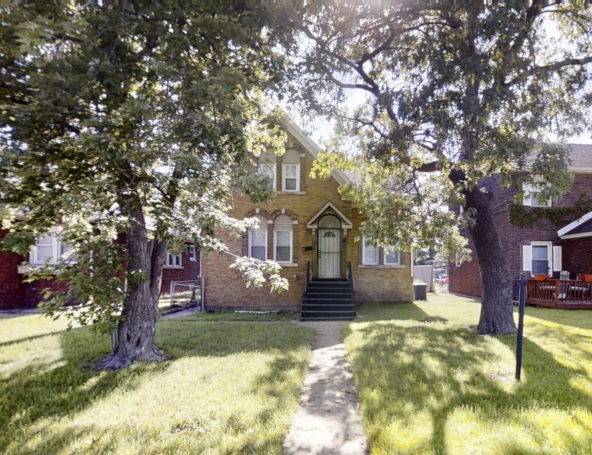323 Garfield Street