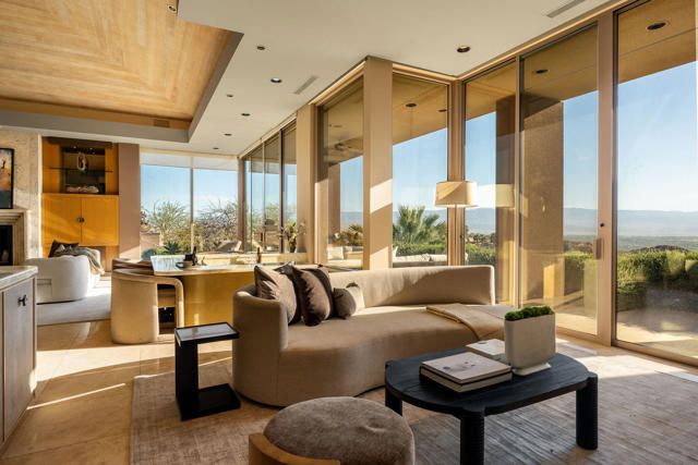 29 Grande View Court