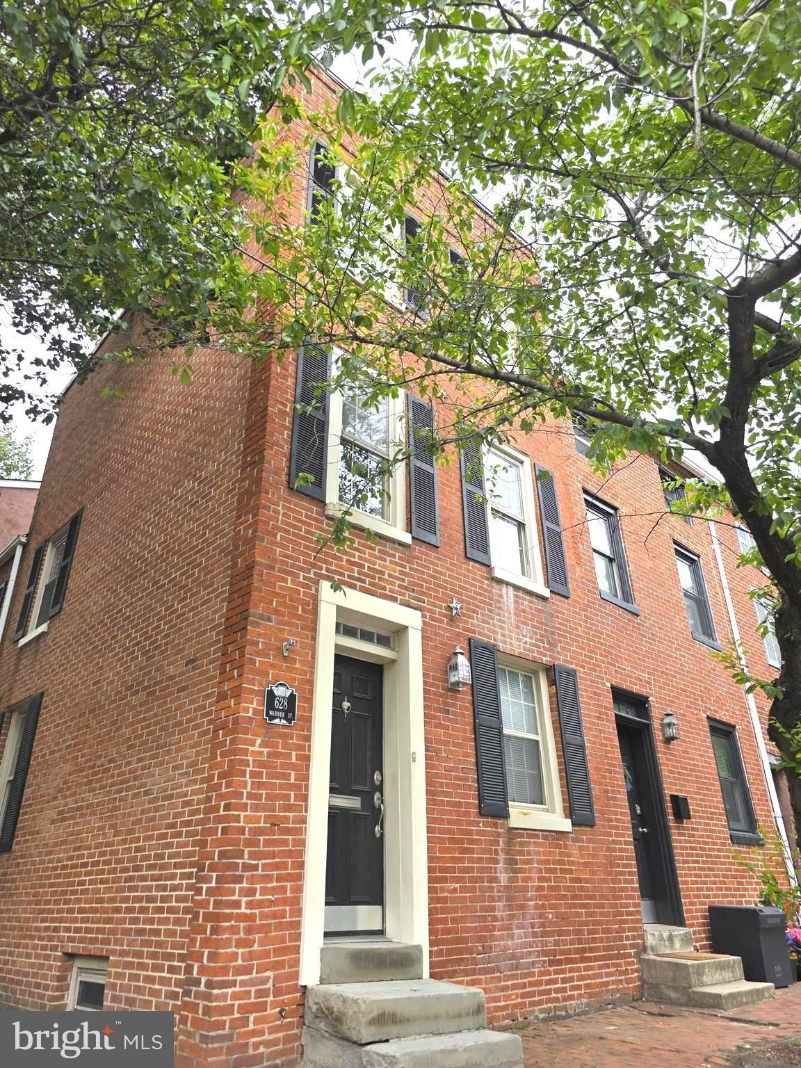 628 Warner Street