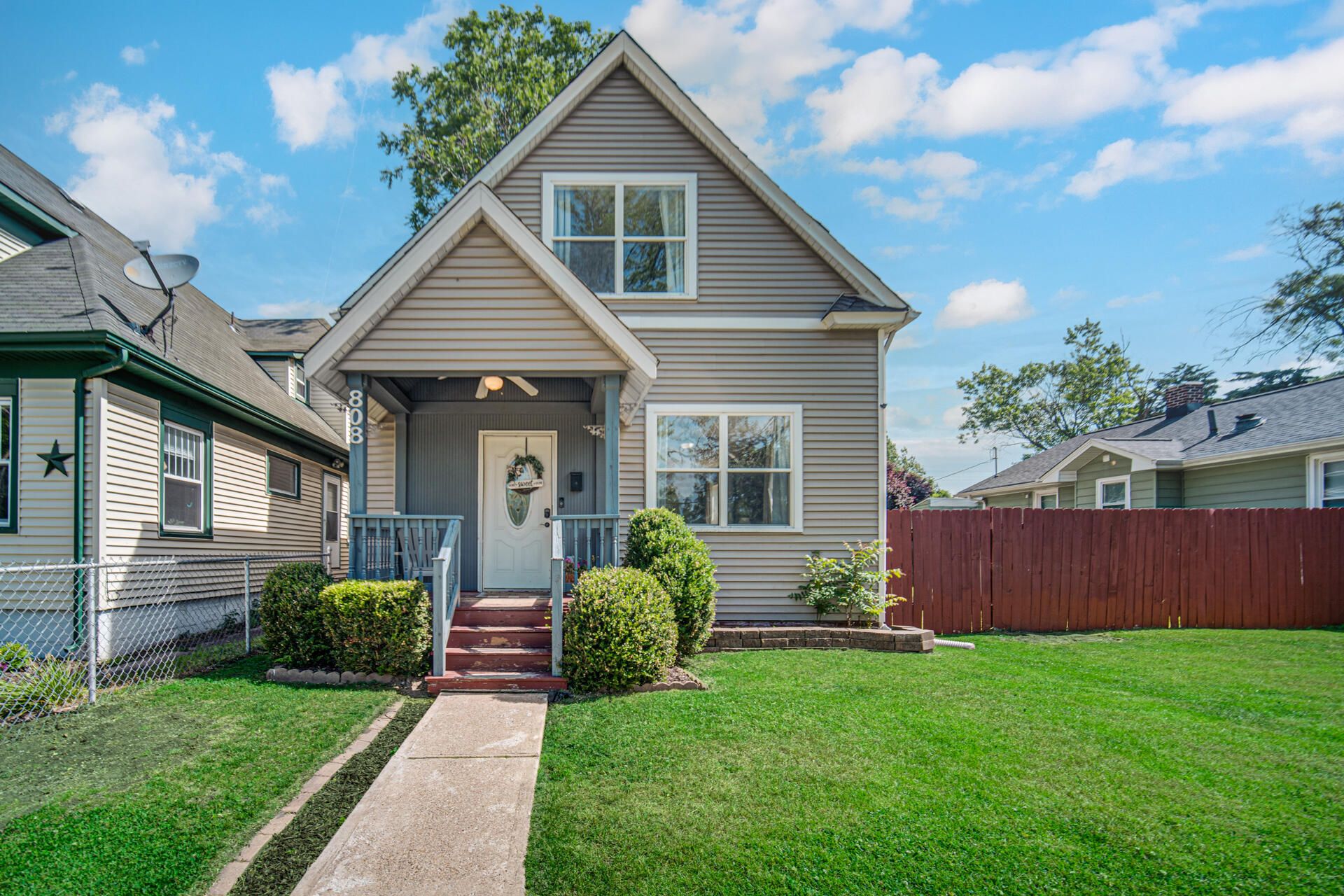 808 Lillian Street