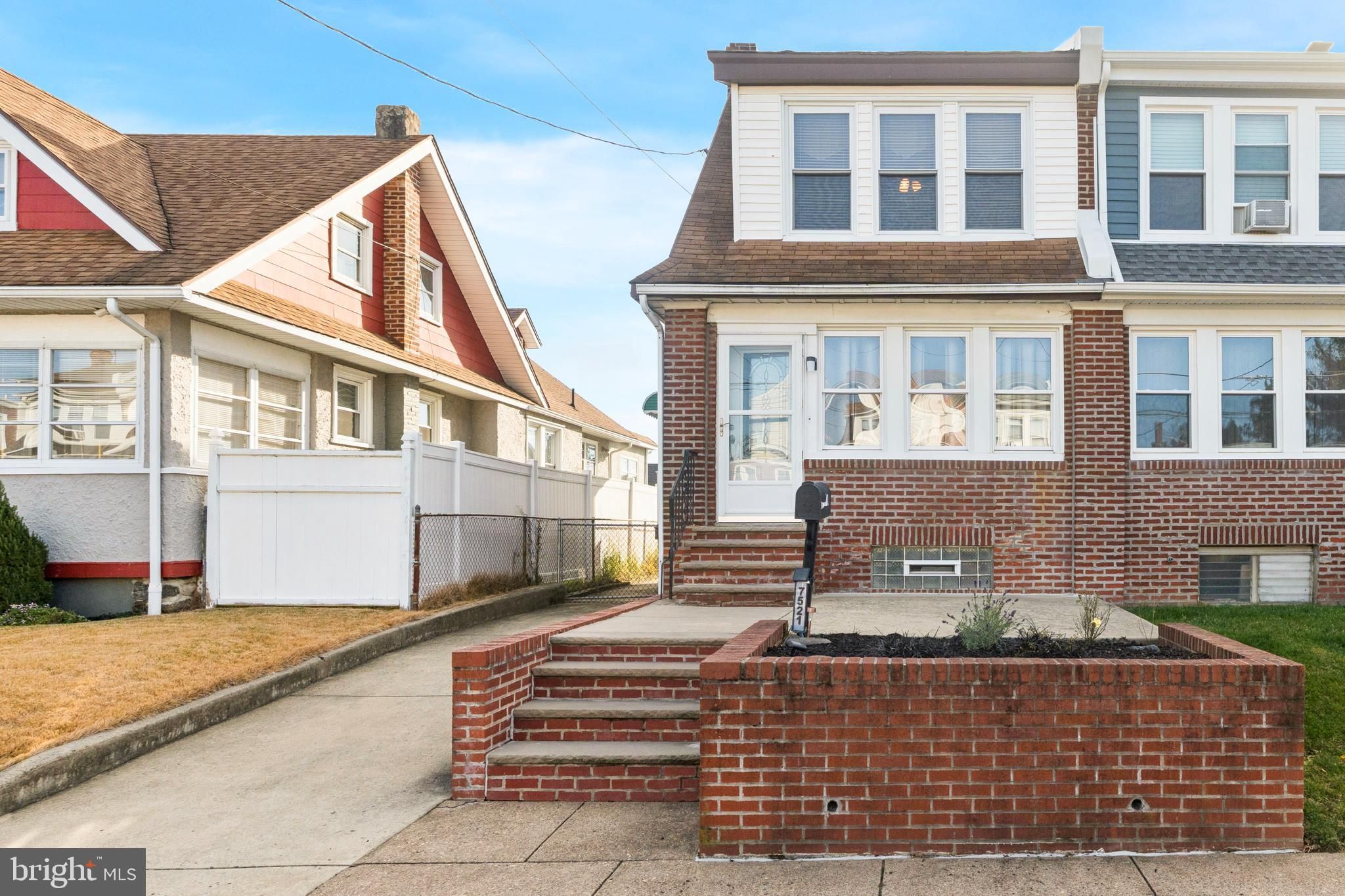 7521 Claridge Street