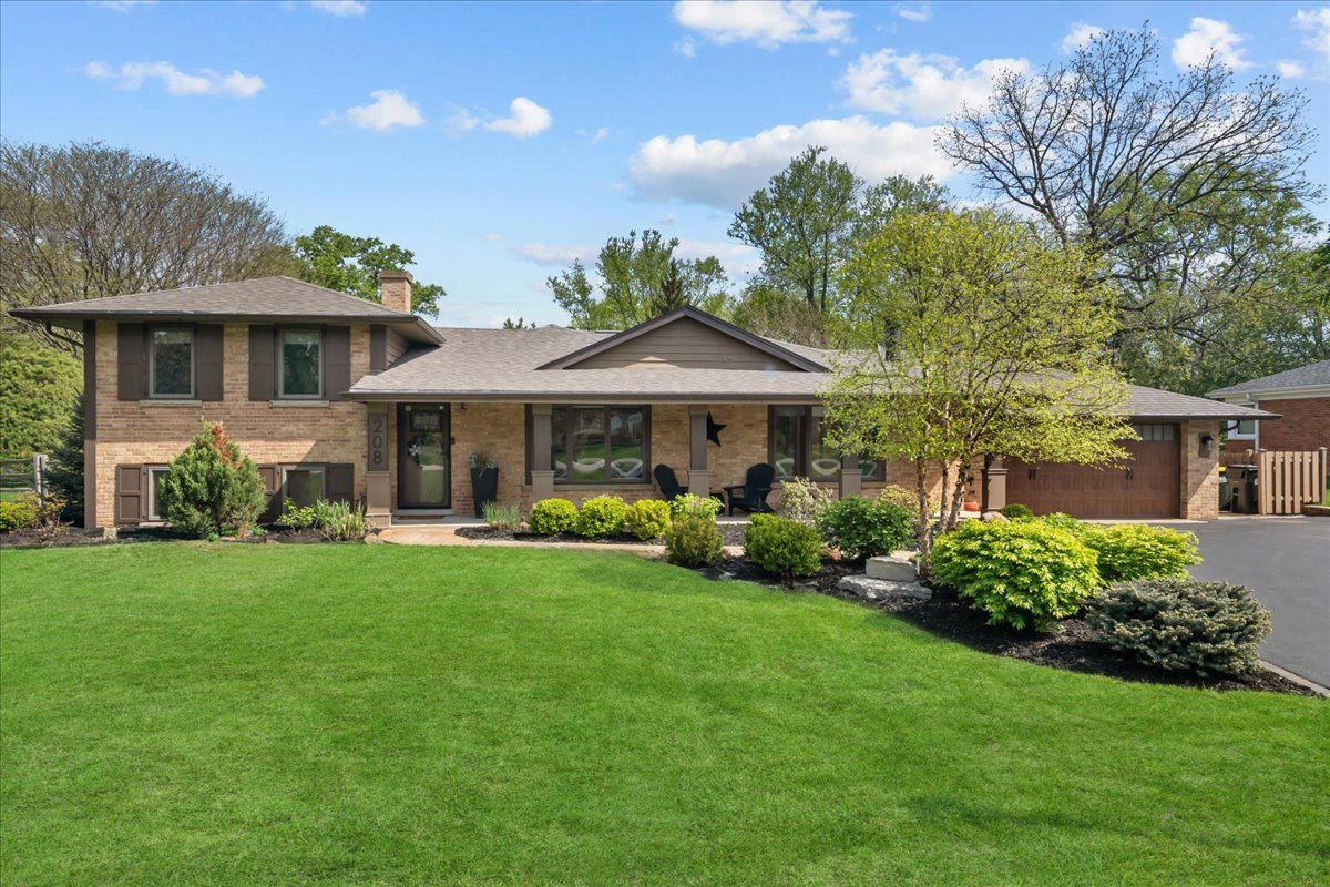 208 North Parkway