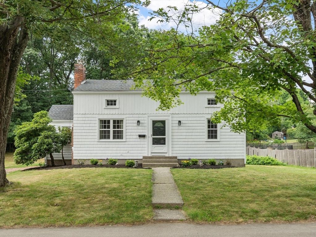 108 Kings Grant Road