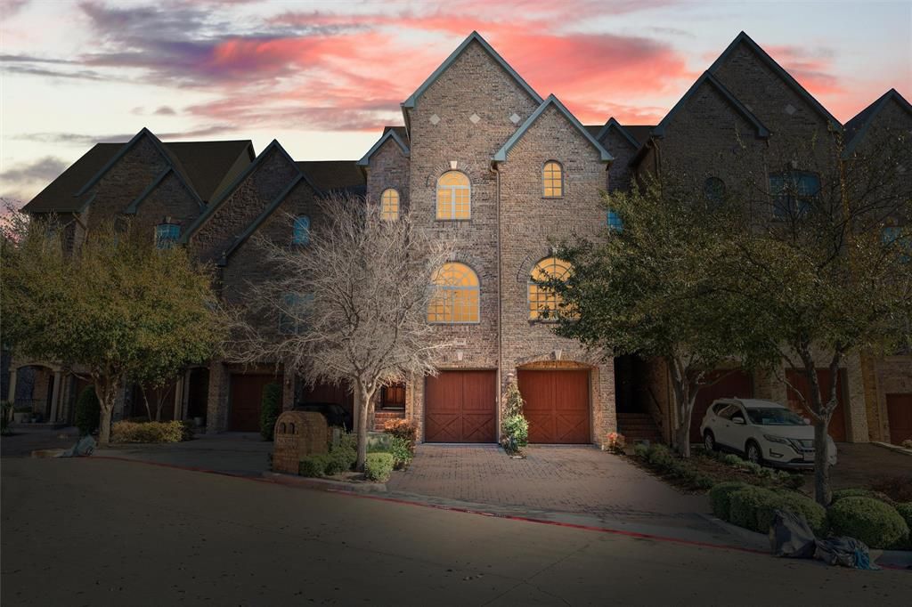 559 Rockingham Drive