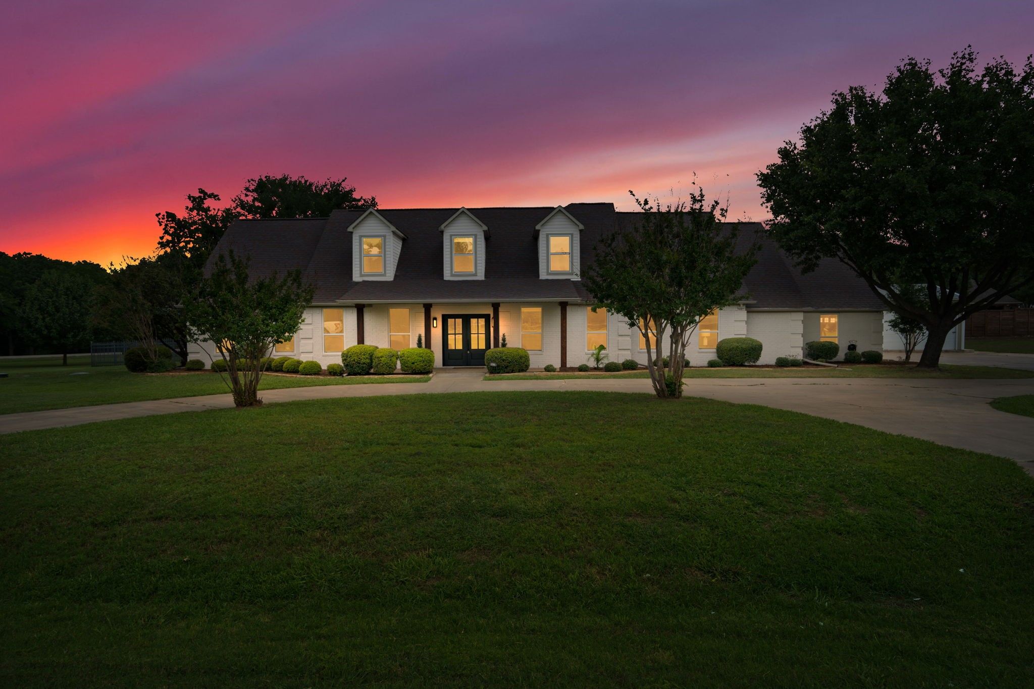 890 Topaz Lane