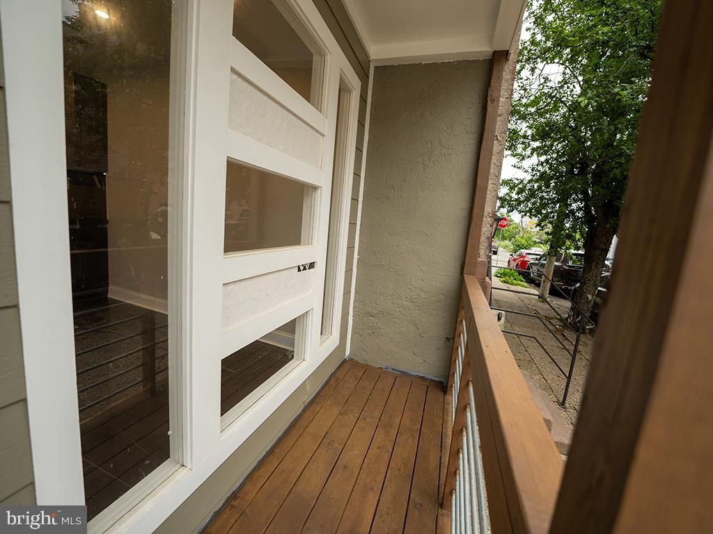 2005 N Lawrence Street