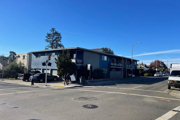 Bella Vista - Oakland, CA Homes for Sale & Real Estate | neighborhoods.com