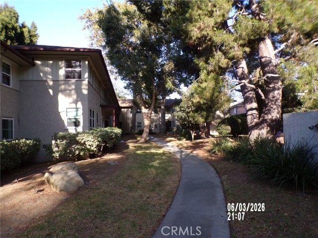 5832 Bowcroft 4