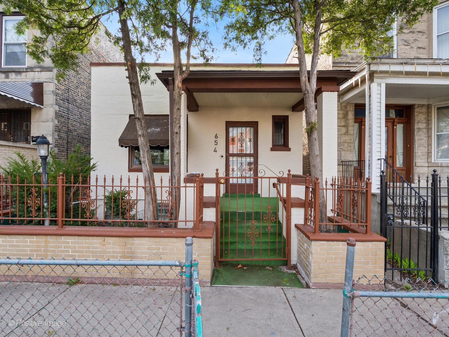 654 N Drake Avenue