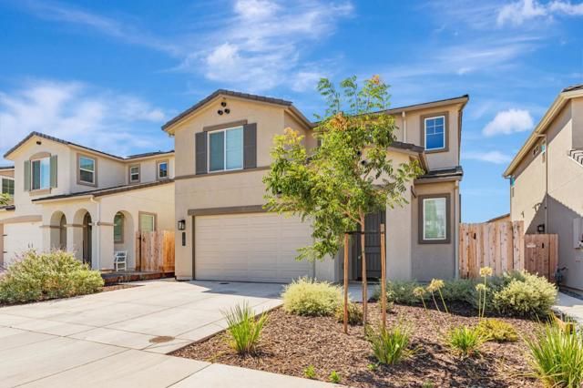 1180 Cherry Peak Way