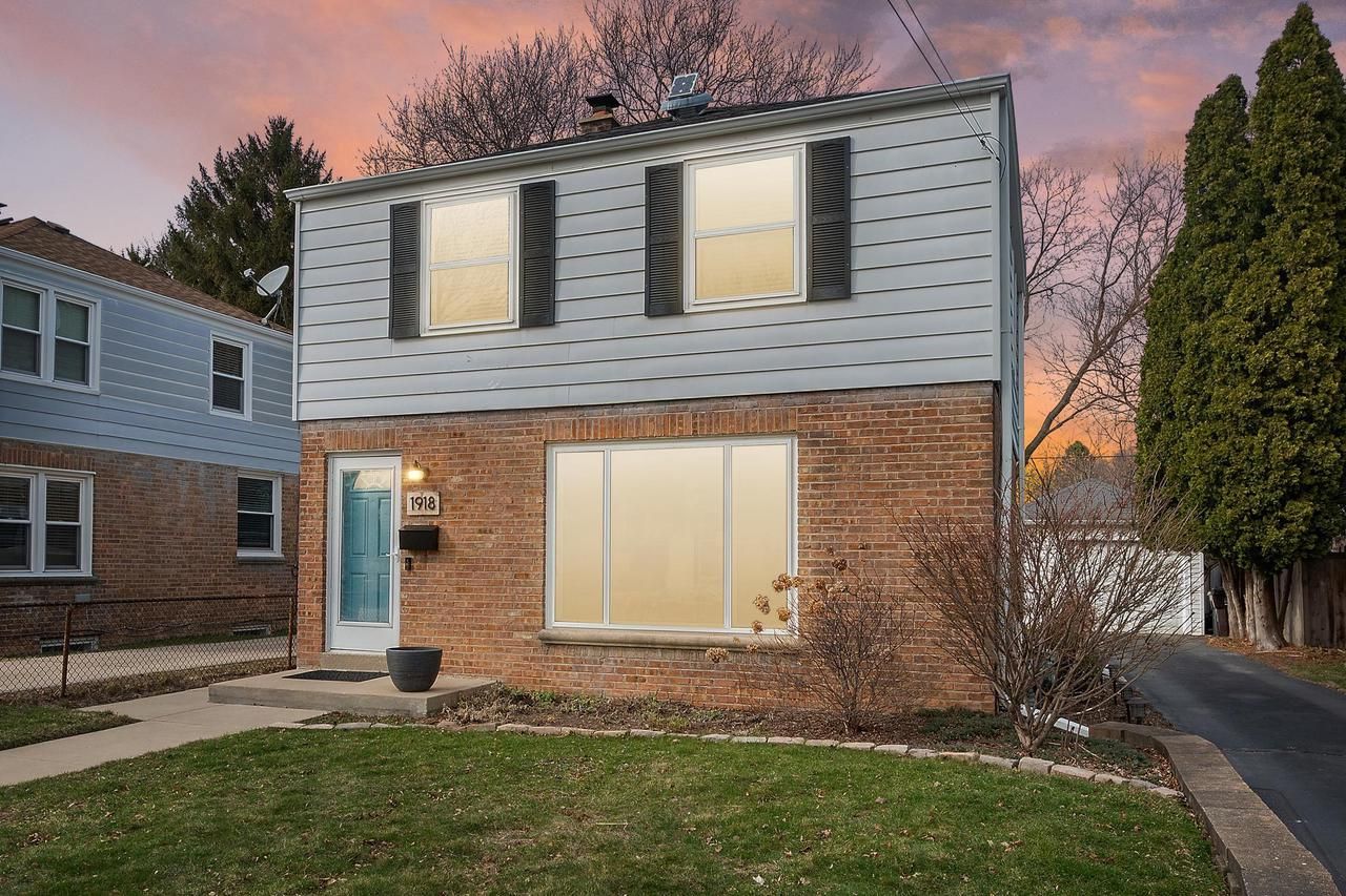 1918 East Eden Place