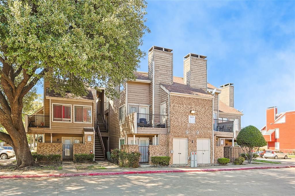 9809 Walnut Street 204