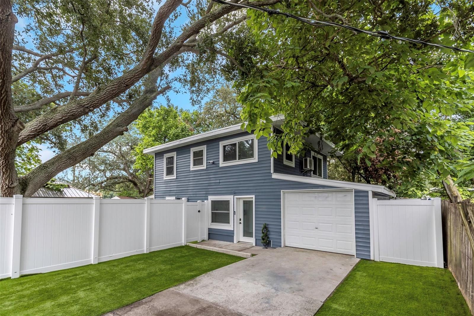 733 1/2 New Jersey Street