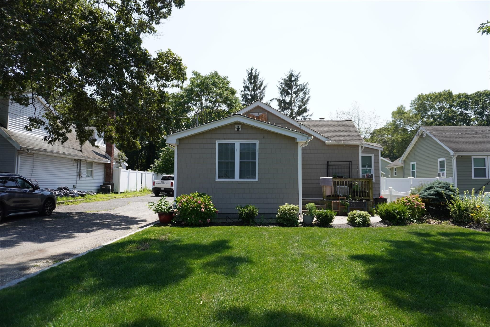 8 Maplewood Avenue