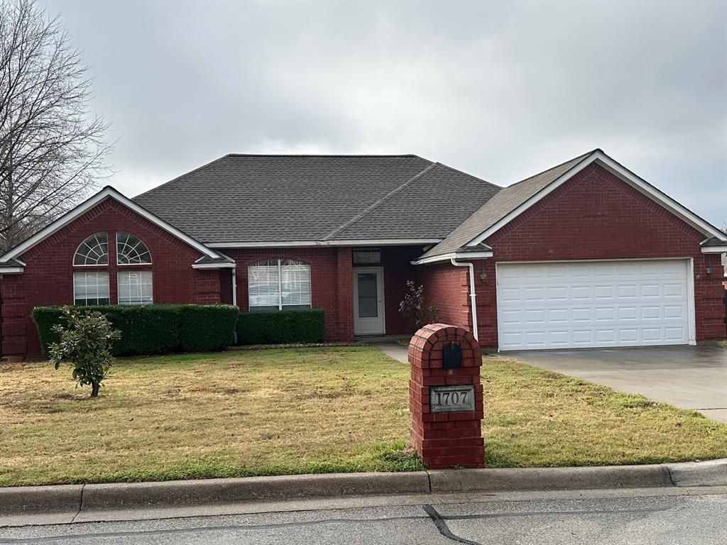 1707 Oakmeadow