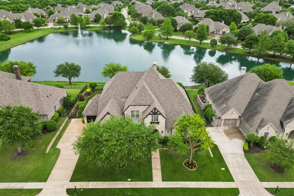 2801 Golden Meadow Court