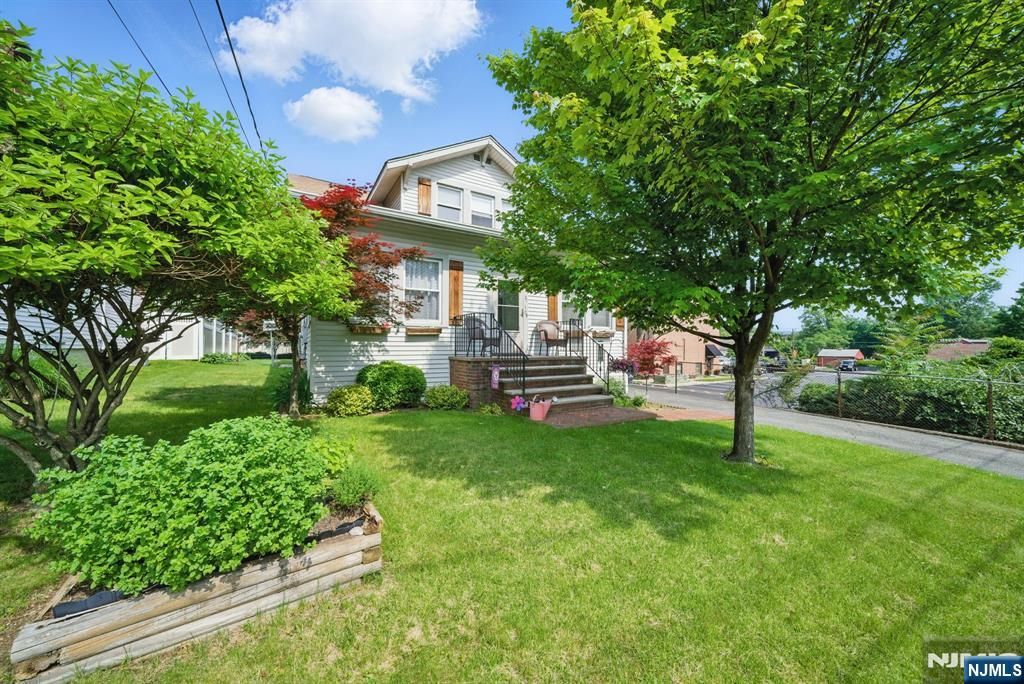 27 Denville Avenue