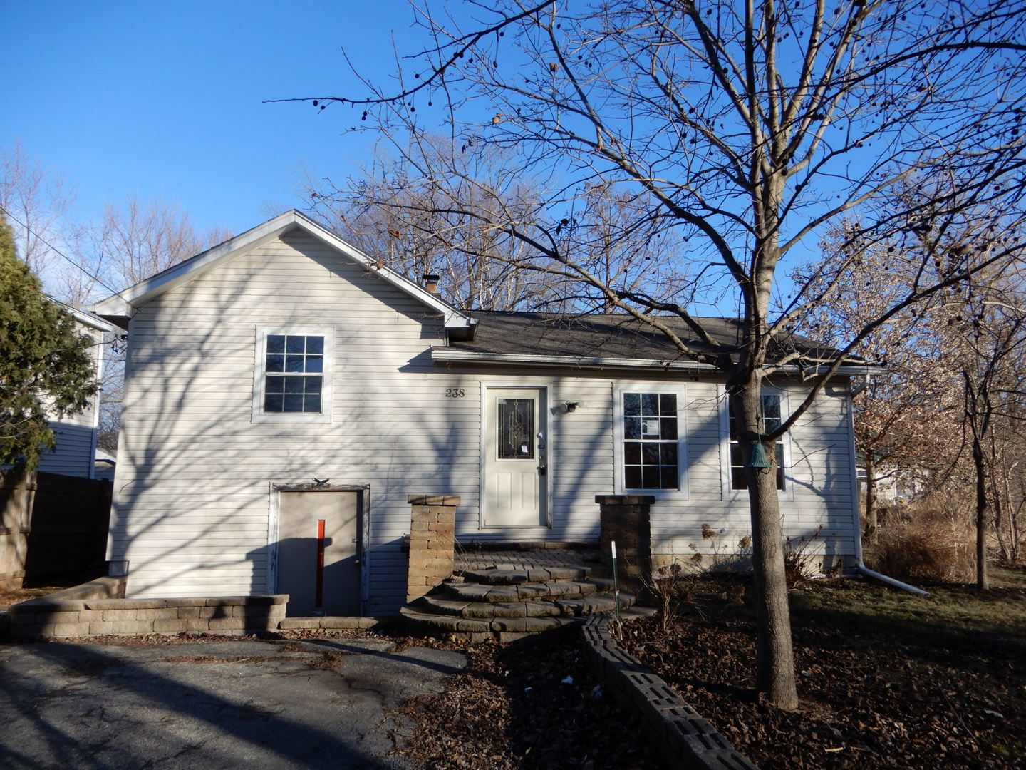 238 S Sheridan Road