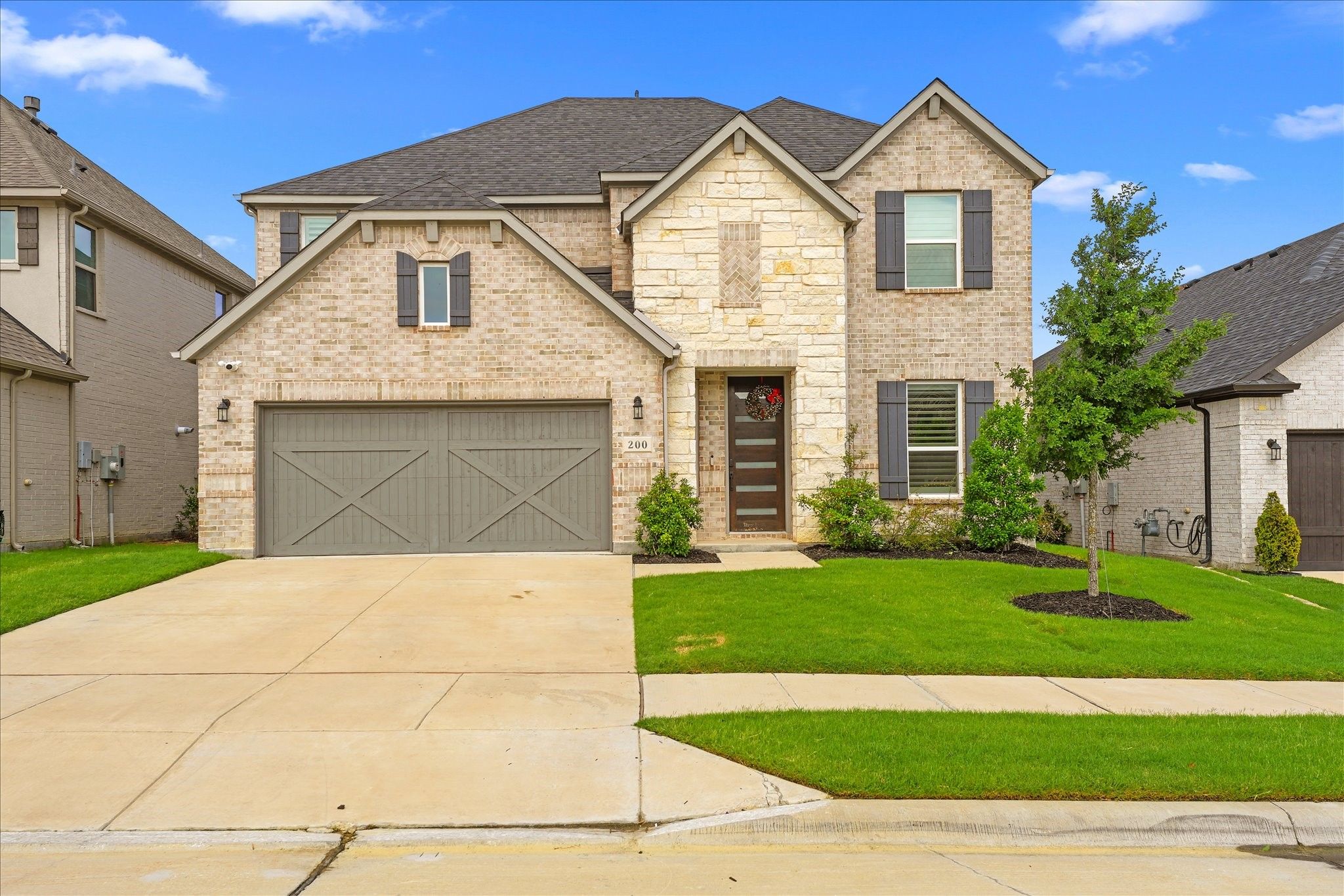 200 Lakeview Drive