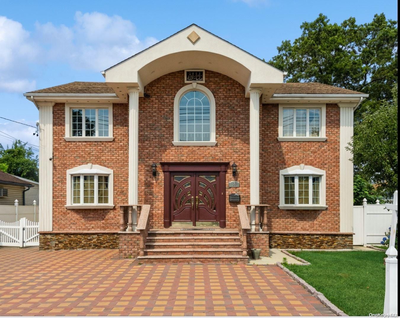 54 Litchfield Avenue