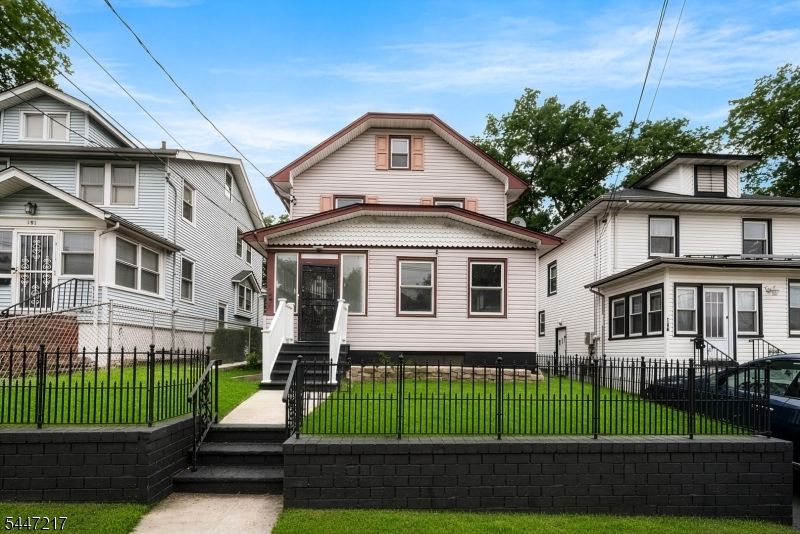 149 Summer Ave