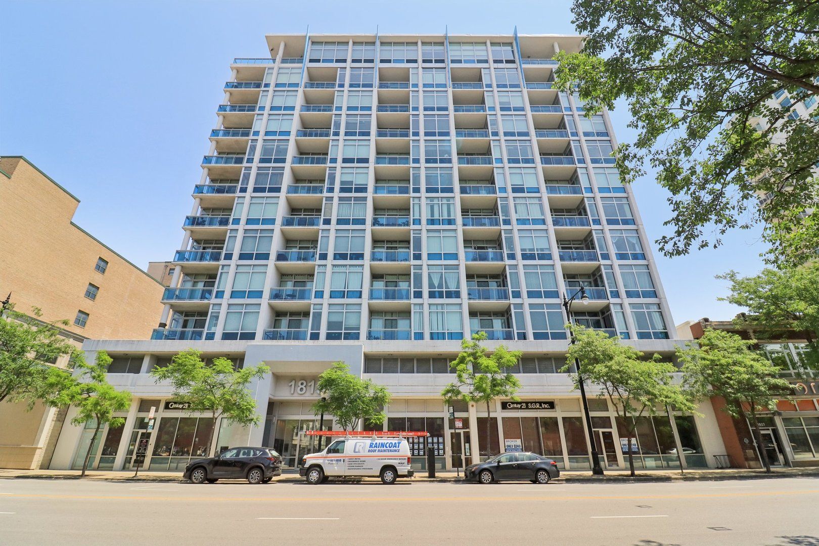 1819 S Michigan Avenue 406