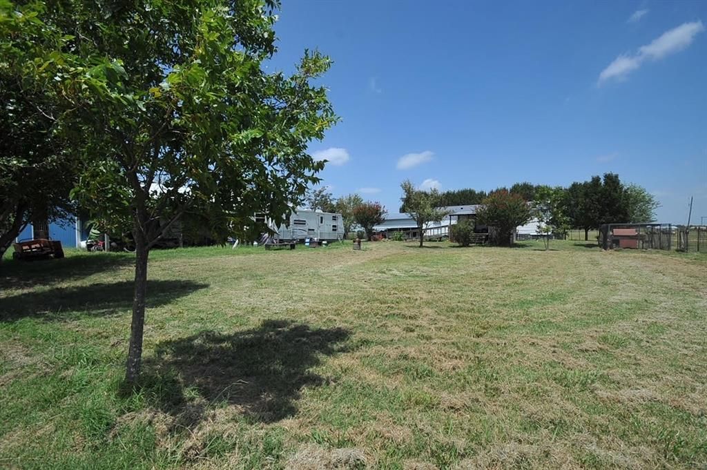 806 N Fm 1752