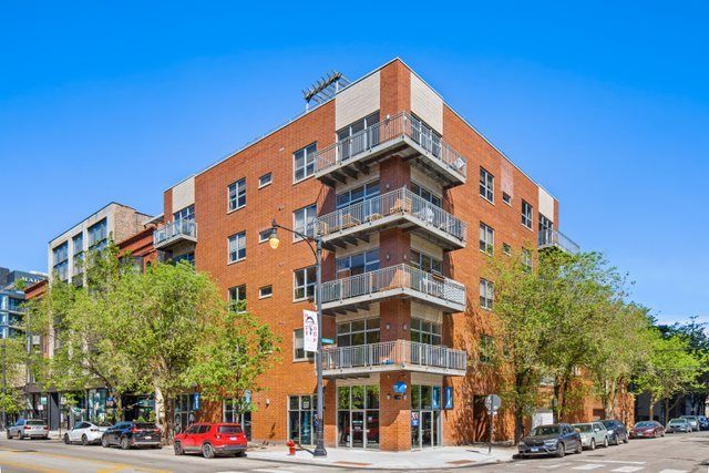 6 N May Street 302