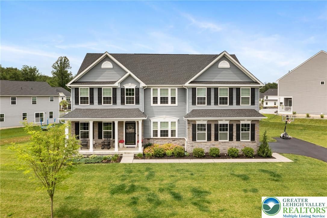 1615 Watson Loop