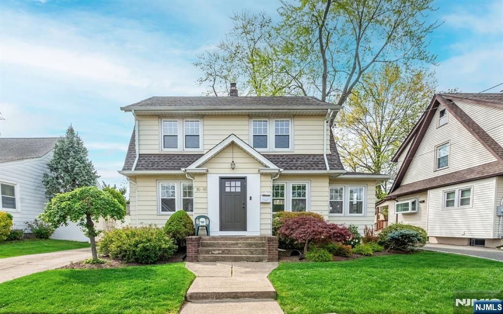 16-18 Ellis Avenue