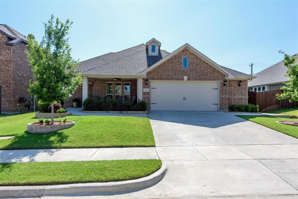 9312 Benbrook Lane