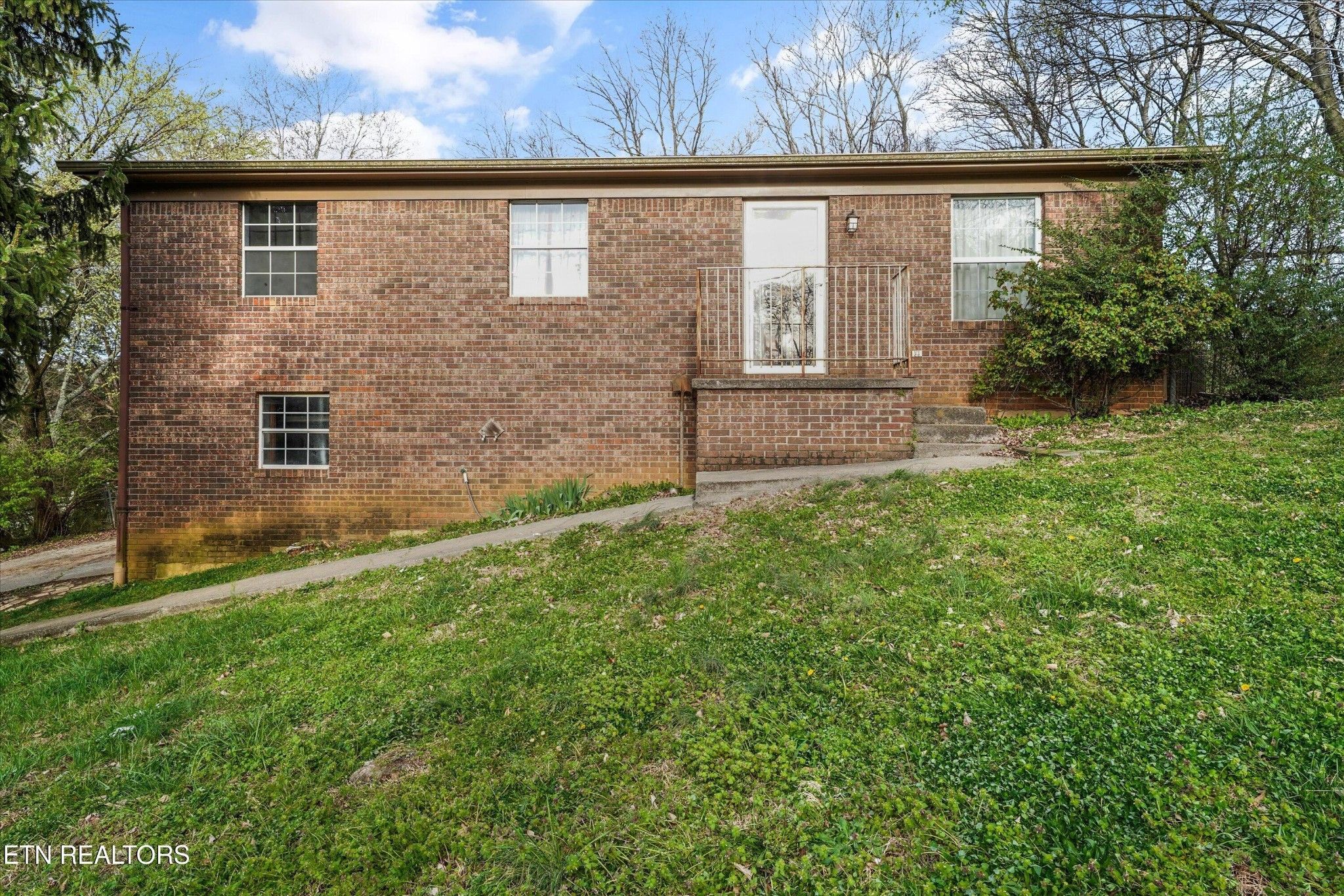 586 Randolph Drive