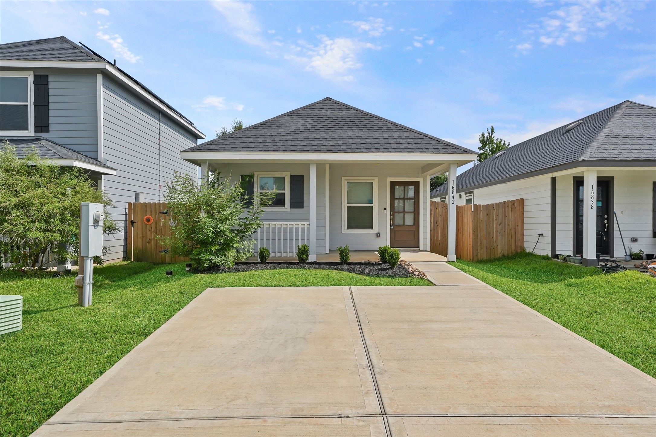 16842 N Marie Village Drive