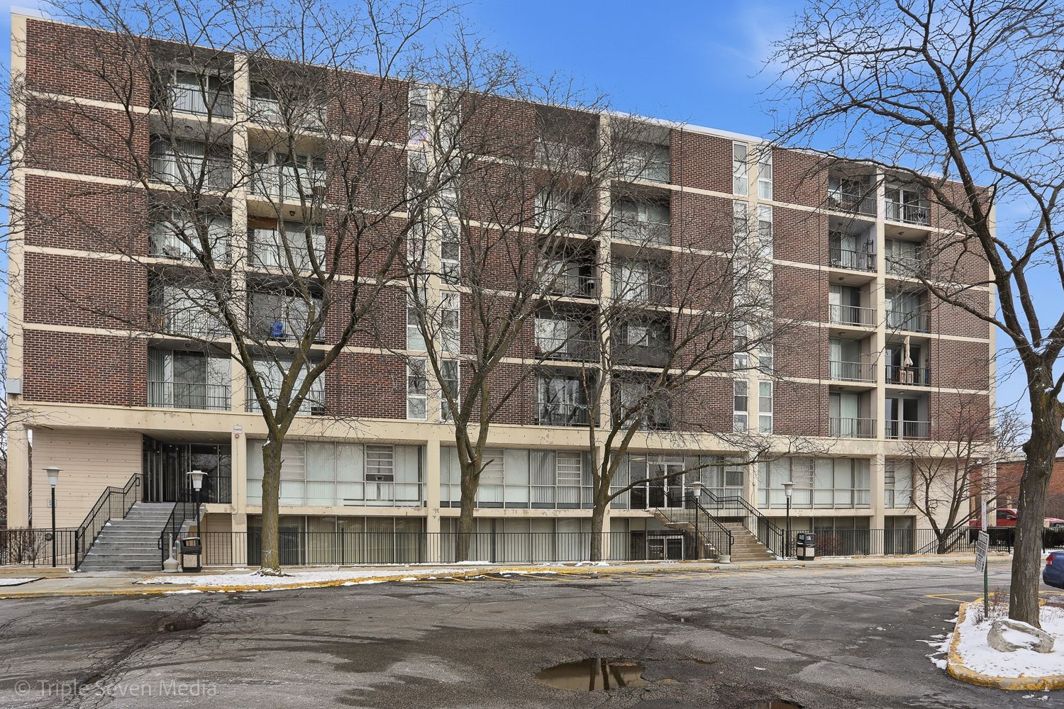 1043 S York Road 402