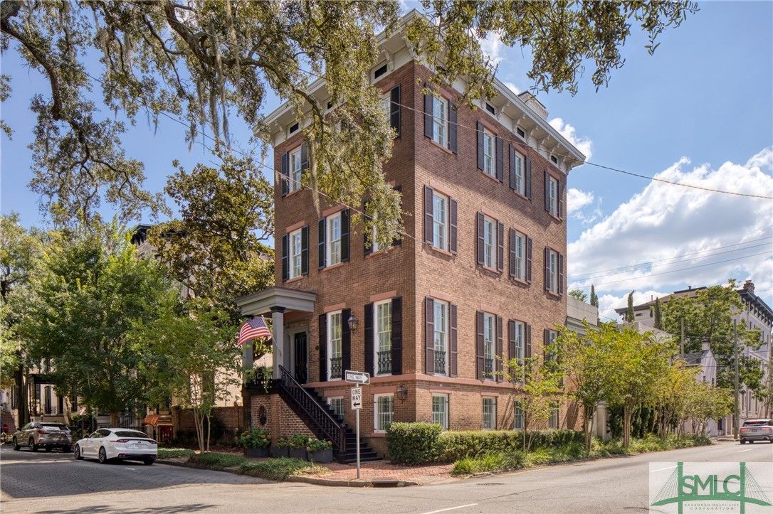 23 W Gordon Street