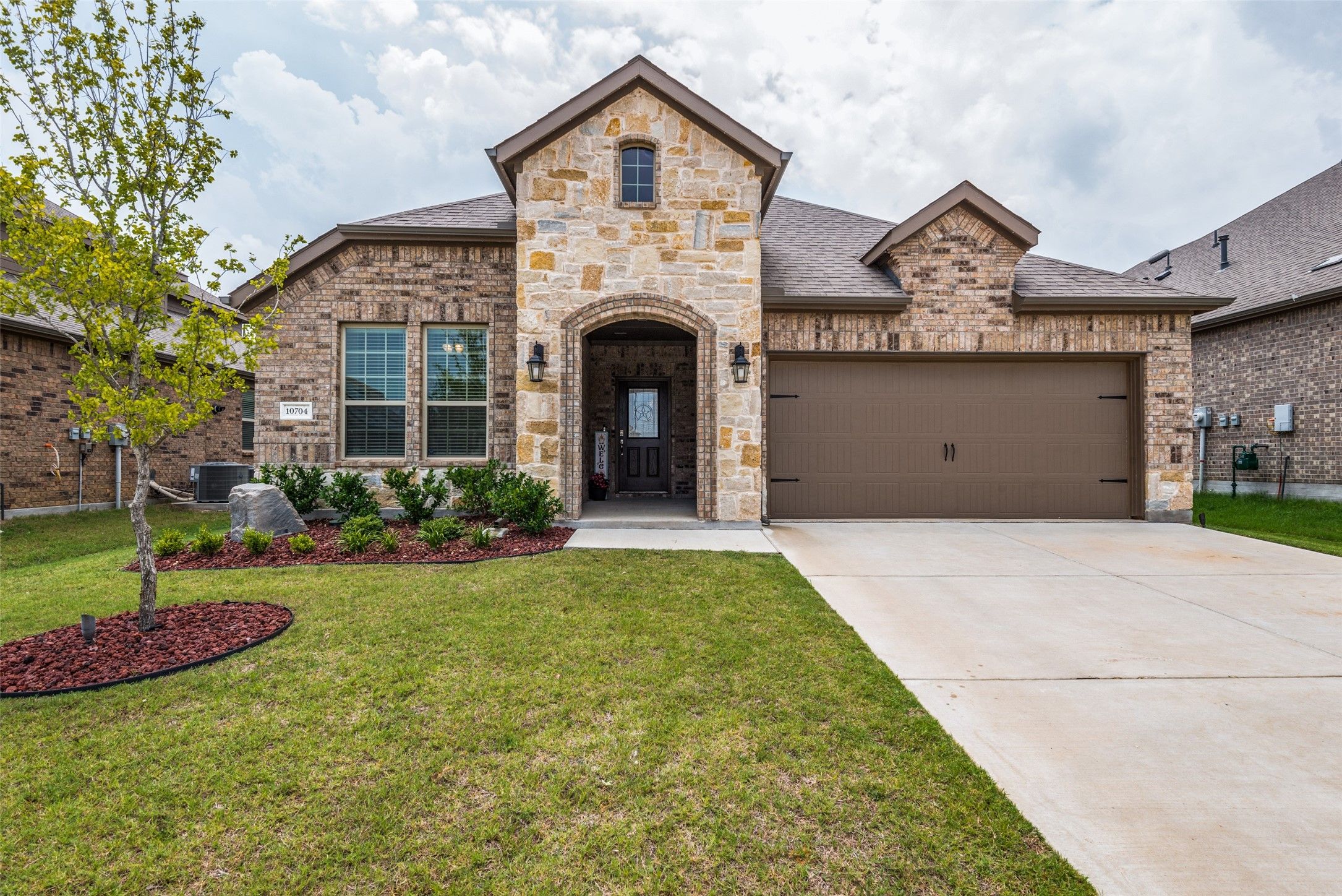 10704 Table Bluff Street