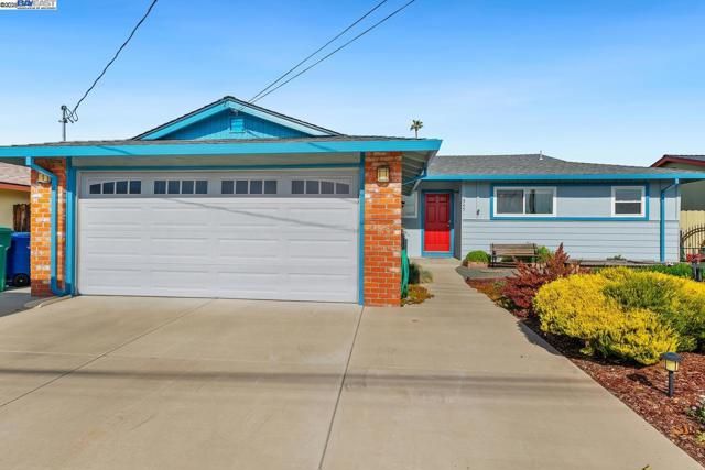 1945 Tulip Ave