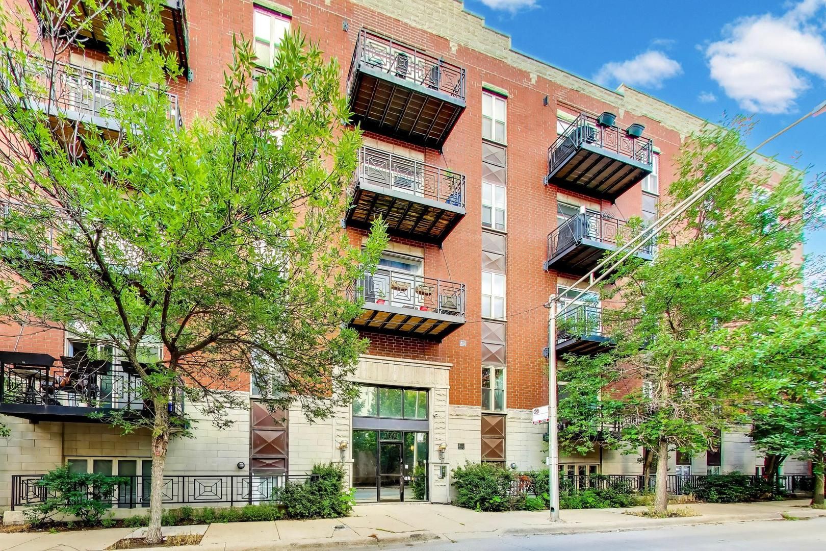 2342 W Bloomingdale Avenue 401